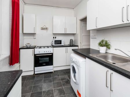 Turin Street Room C - Photo 5