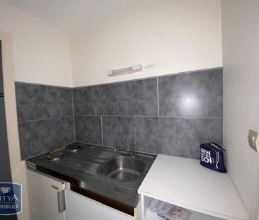 Location Appartement 1 pièce 19m² POITIERS 86000 - Photo 1