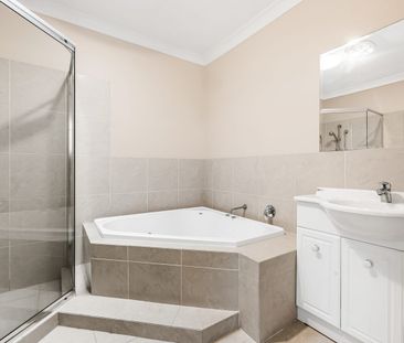 Perfect Family Home - Photo 3