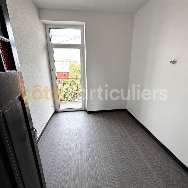 APPARTEMENT NON MEUBLÉ DE TYPE 3 AVEC BALCON - Photo 1