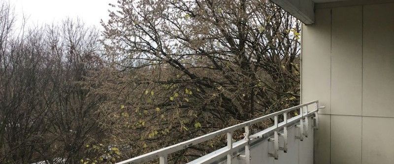 Familienfreundliche 3-Raum-Wohnung mit Balkon! WBS erforderlich! - Photo 1