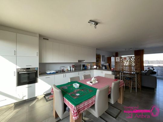 Appartement te huur - Photo 1