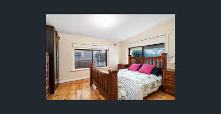 Beachside Property For Rent - Photo 3