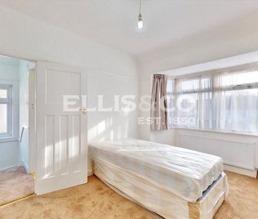 3 bedroom end of terrace house to rent - Photo 1