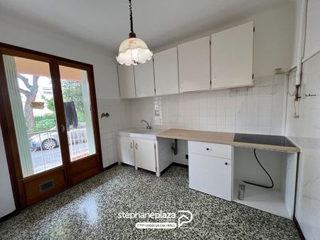 Appartement 2 pièces 48m2 MARSEILLE 16EME 740 euros - Photo 3