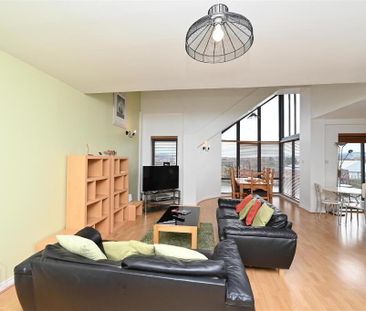 25 St. Georges Harbour, Belfast, BT1 3SG - Photo 2