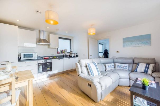 1 bedroom flat to rent - Photo 1