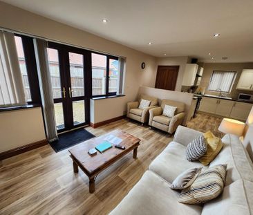 2 bedroom detached house to rent - Photo 1