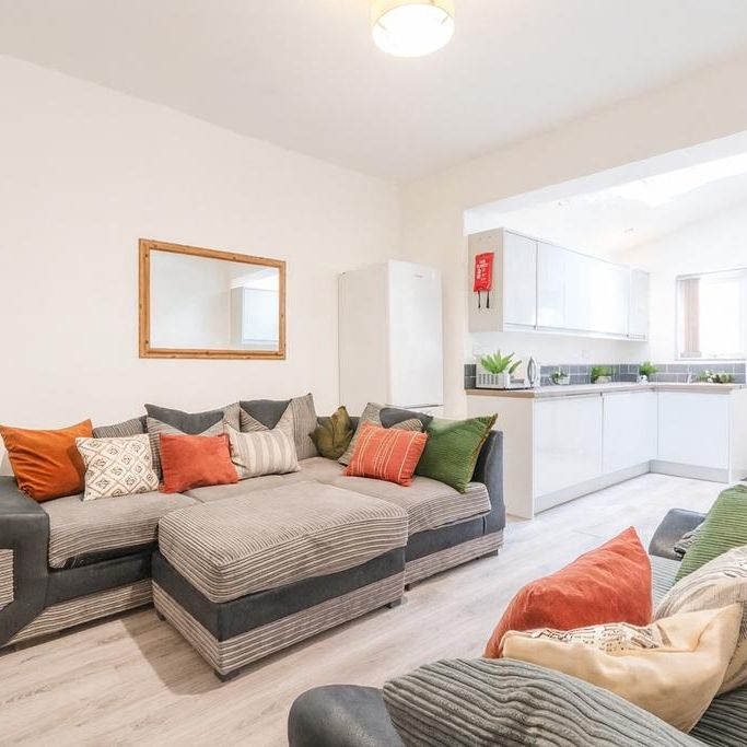 4 bedroom house to rent - Photo 1