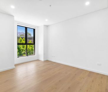 Charming Brand New Three Bedroom Townhouse in Prime Location - Photo 3