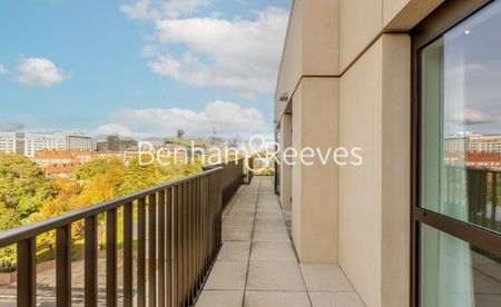 3 Bedroom flat to rent in Parrs Way, Hammersmith, W6 - Photo 3