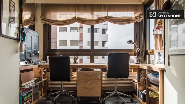 valencia, Valencian Community 46010 - Photo 1