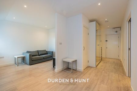 High Street, Hornchurch - Photo 5