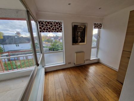 2 Bed Flat, Farm Avenue, NW2 - Photo 5