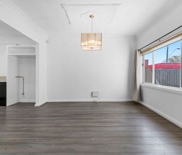 Charming Family Home in Prime Yarraville Location - Photo 4