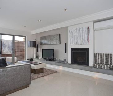 FULLY FURNISHED - UNAVAILABLE UNTIL AUGUST 2019 - Photo 5