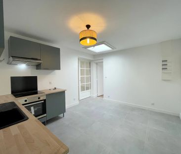 Location Appartement 6 pièces 134m² LE MAY SUR EVRE 49122 - Photo 6