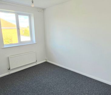 3 bedroom semi-detached to let - Photo 4