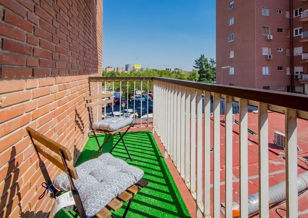 Avenida del Llano Castellano, Madrid, Community of Madrid 28034