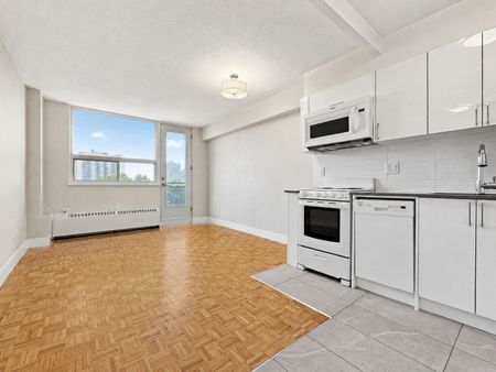 For Lease - 1500 Bathurst Street Unit# 907, Toronto, Ontario - Photo 2