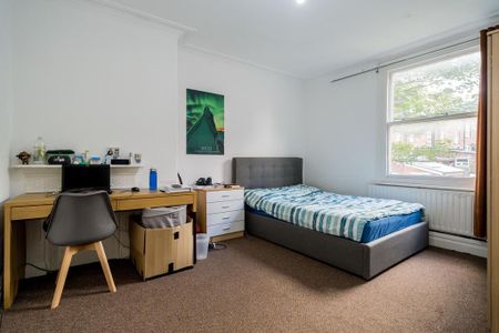 4 bedroom house to rent - Photo 3