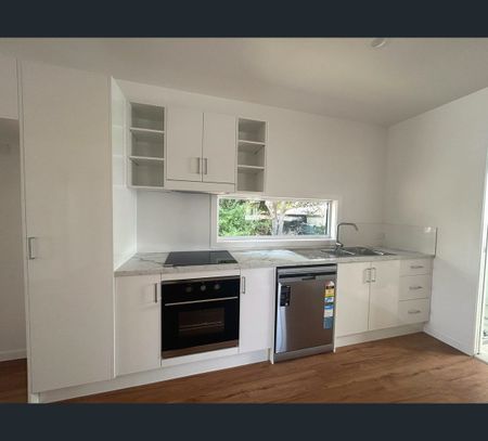 29a Thackeray Street, Park Avenue, Qld 4701 - Photo 4