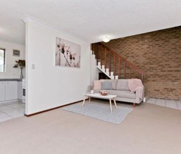 “EXCEPTIONAL TOWNHOUSE LIVING” - Photo 2