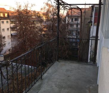 Schöne 3-Zimmer Altbauwohnung mit Balkon und Mansarde - Photo 5