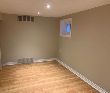 For Lease - 988 Cosburn Avenue Unit# Bsmt, Toronto, Ontario - Photo 4