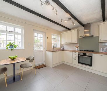 2 bedroom terraced house to rent - Photo 4