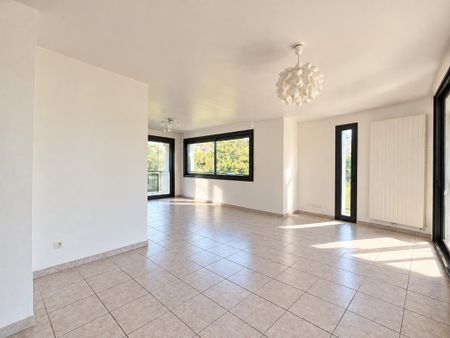 Location Appartement T4 91m² Le Bourget Du Lac - Photo 2