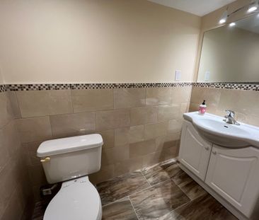 For Lease - 22 Gauguin Avenue, Vaughan, Ontario - Photo 3