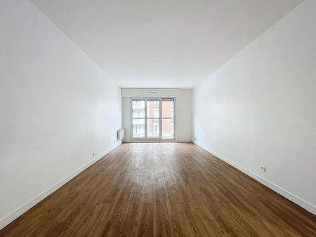 Apartment - Photo 2