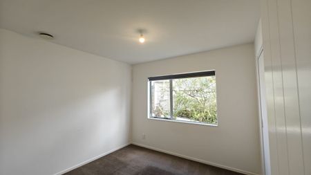 Property Management15 BURNSIDE COURT, Albany - Home and Income for Rent - Photo 3