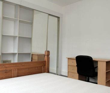 Warren Street (2 bed) - Photo 2