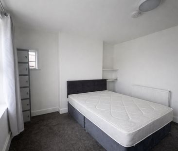 Bicester Road, Aylesbury - Photo 3