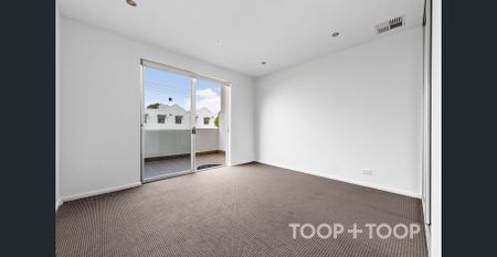 MODERN NORWOOD TOWNHOUSE - Photo 3