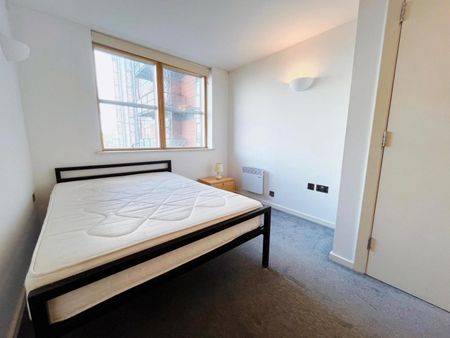 2 bedroom Flat To Let - Photo 5