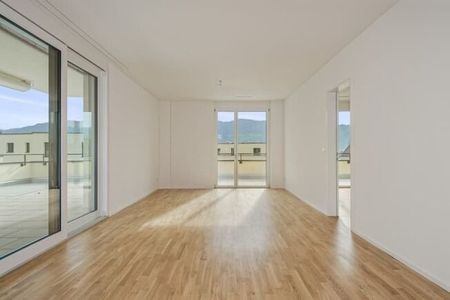 Newly built apartment in a fantastic location directly on the lake in Rapperswil-Jona - Photo 3
