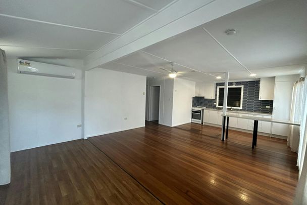 CHARMING HOME FOR RENT IN BARNEY POINT WITH 5KW SOLAR AVAILABLE NOW! - Photo 1