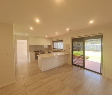 IMMACULATE FAMILY LIVING - Photo 3