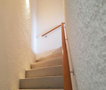 Appartement - petite villa mitoyenne - Photo 5