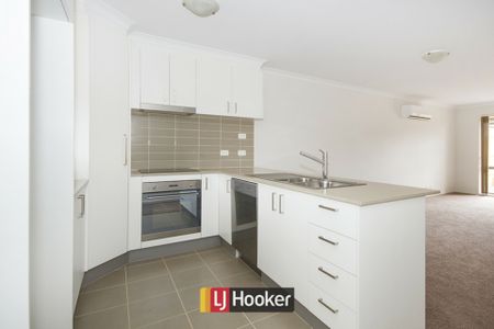 2 Bedroom Townhouse In Central Location - Photo 5