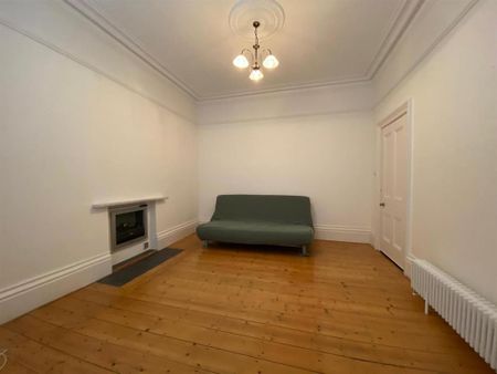 4 bedroom semi-detached house to rent - Photo 2