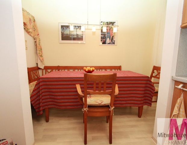 gemütliche Altbauwohnung mit hohen Decken - Foto 1