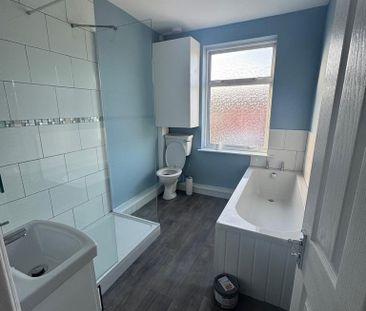 2 bedroom terraced house to rent - Photo 5