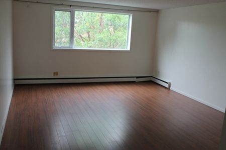 Westgate Apartments - 1919 22nd Street W (2br) - Photo 2