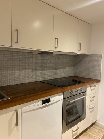 Mysig attefallshus i familjevänligt område i Tumba! - Foto 2