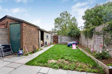 Aspen Lane, Northolt, UB5 - Photo 4