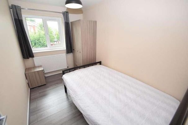 Culmington Close, Hulme, Manchester, M15 - Photo 1